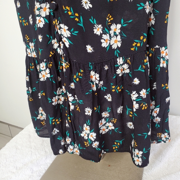 GHOST Maddy Floral Midi Romantic Dress - Picture 9 of 12